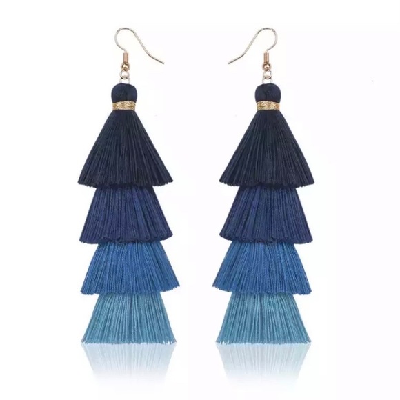 🍒3/$30 New Gradient Multilayer Tassel Earrings - Picture 5 of 10
